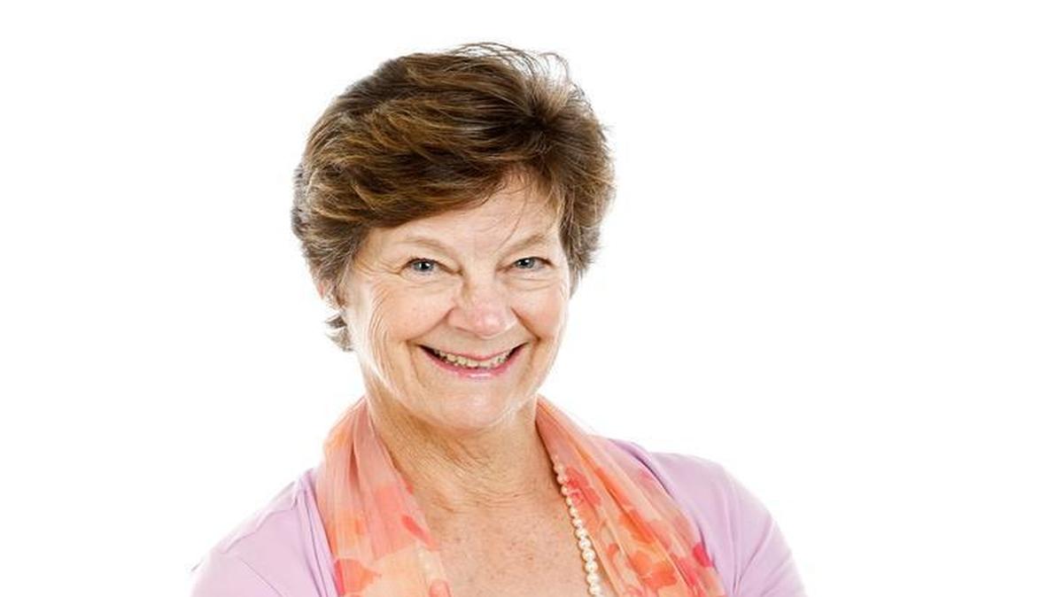 Linda Lewis Griffith
