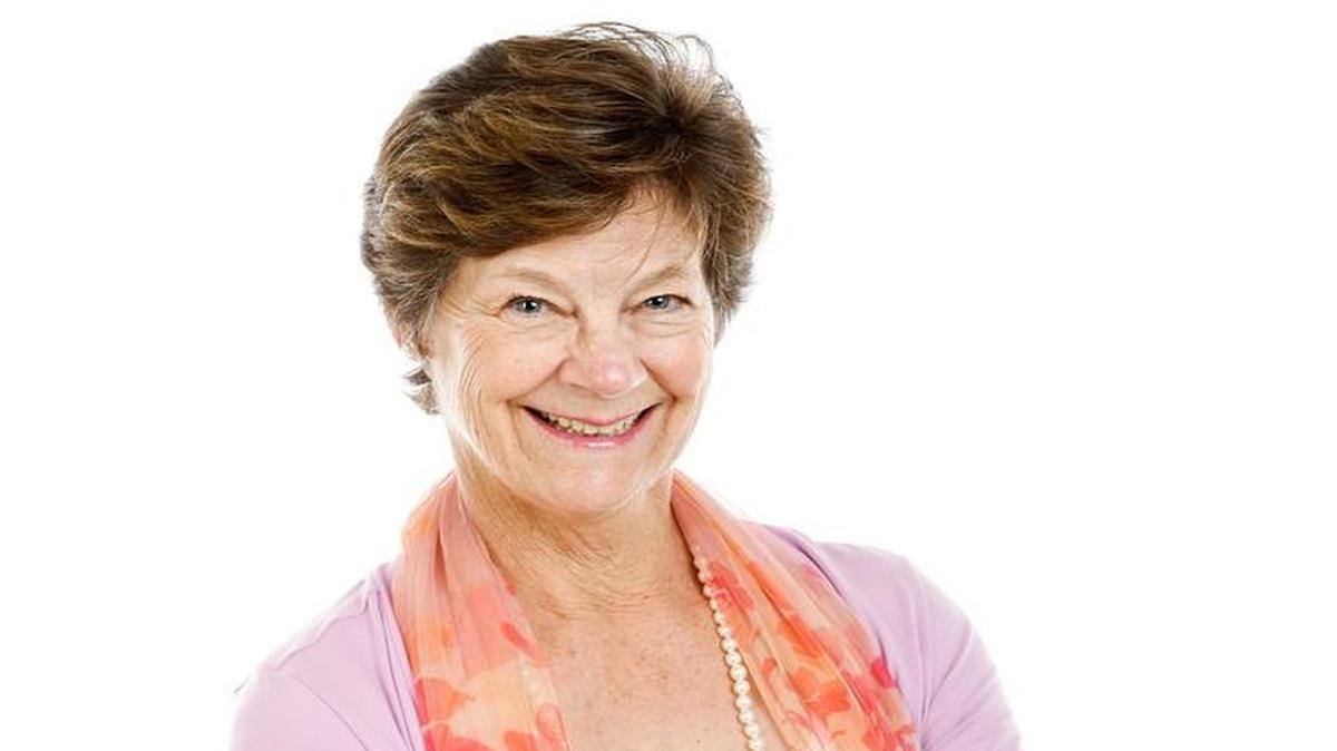 Linda Lewis Griffith