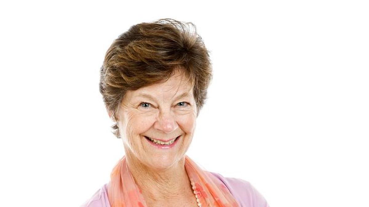 Linda Lewis Griffith