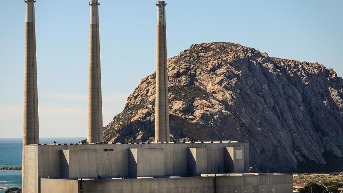 Those who favor removal argue that the 3 stacks detract from the view of Morro Bay Rock.