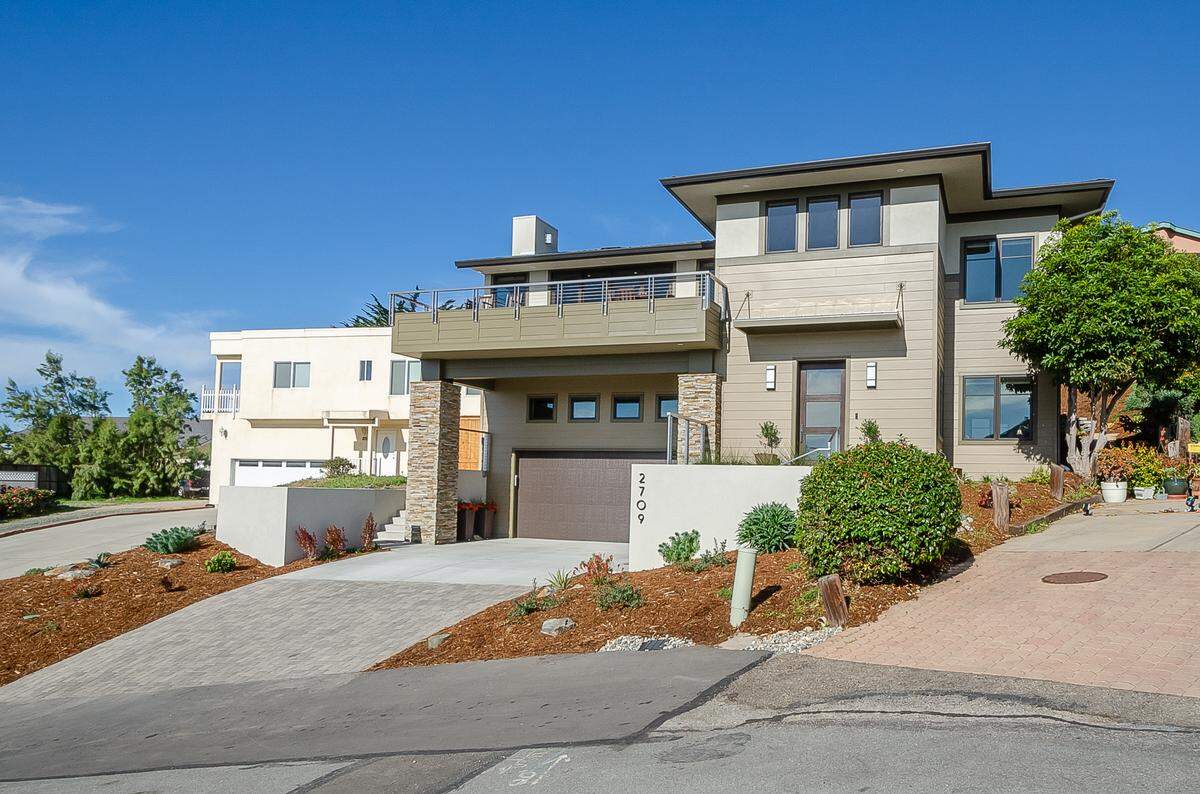 John and Dawn Turner built their new Cayucos home with ocean views in mind.