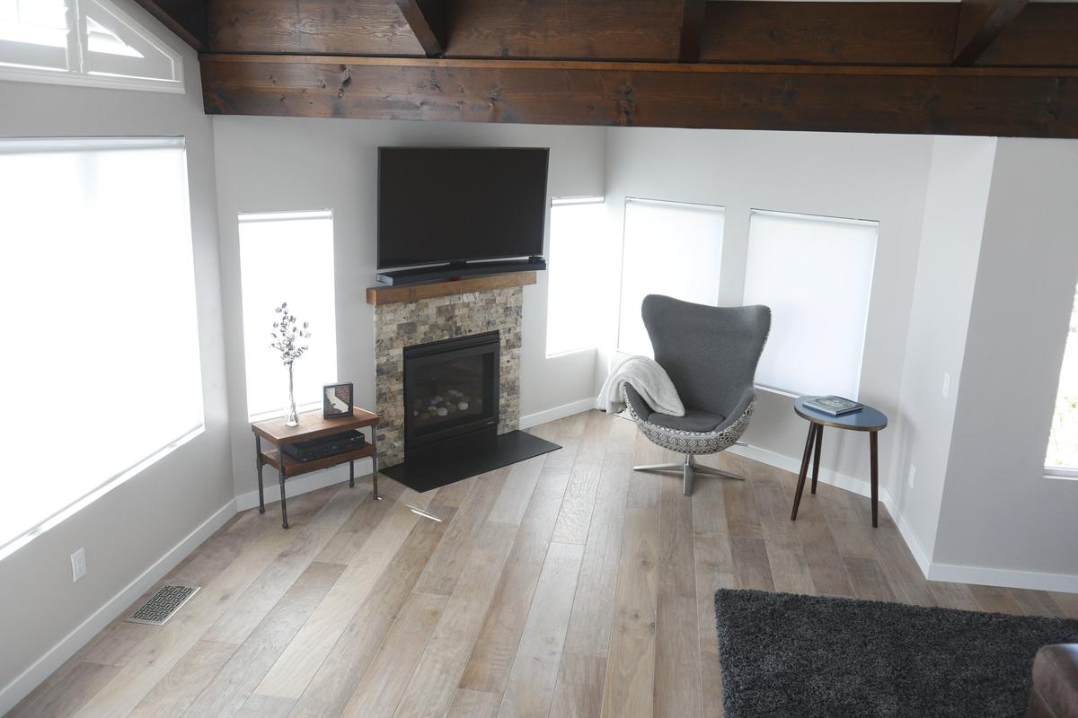 John and Diane Somers chose a cool color palette of white and gray to play up the spacious vibe of their Cambria home.