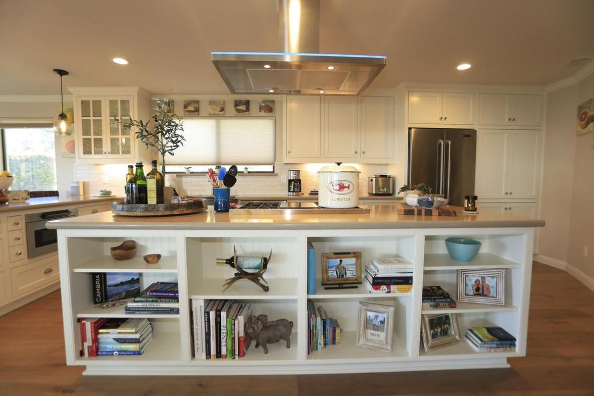 Doug and Shelly Schultz’s Cambria home features a bright, airy kitchen with a streamlined look.