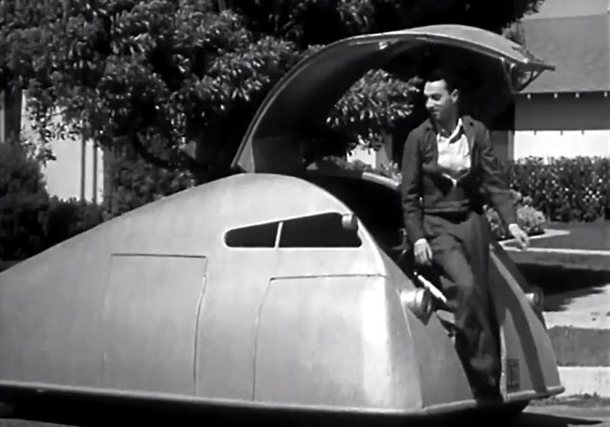 This streamlined car, designed and built by Angelo R. Noble, was featured in a 1935 newsreel-like advertisement from Chevrolet.