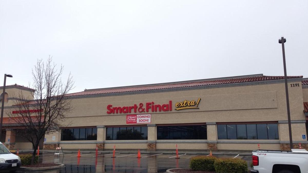 A Smart & Final Extra store is slated to open Wednesday in Paso Robles — filling a space formerly occupied by a Haggen Supermarket.