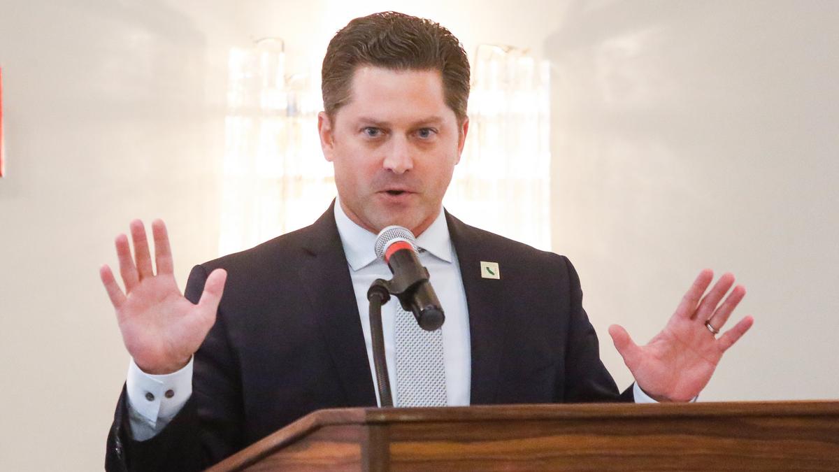 Joirdan Cunningham, assemblyman quipped that the economic group also matched the boundaries of his district. The Hourglass Project will coordinate economic development from Vandenberg to Camp Roberts. Business, political and educational leaders met in Pismo Beach.