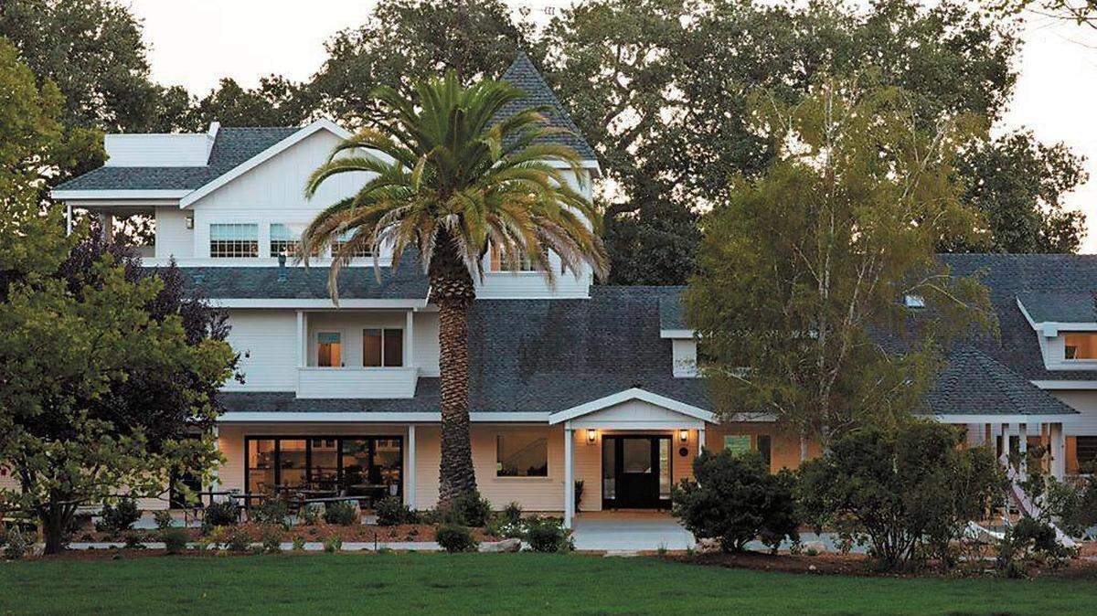 Summerwood Inn in Paso Robles features nine rooms, farm-to-table breakfast and complimentary wine tasting at Summerwood Winery. 