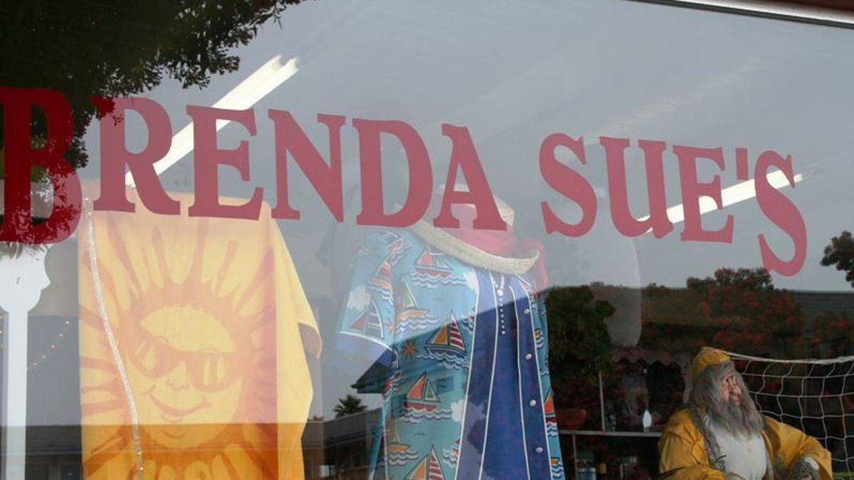 Brenda Sue’s Consignment in Morro Bay is closing in August 2018 after about 17 years in business.