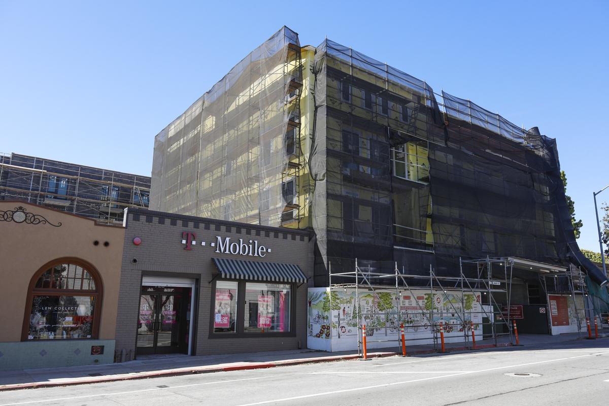Hotel Serra is taking shape at 736 Marsh St. in the heart of downtown San Luis Obispo. The hotel's rooftop pool will be installed on Monday night.