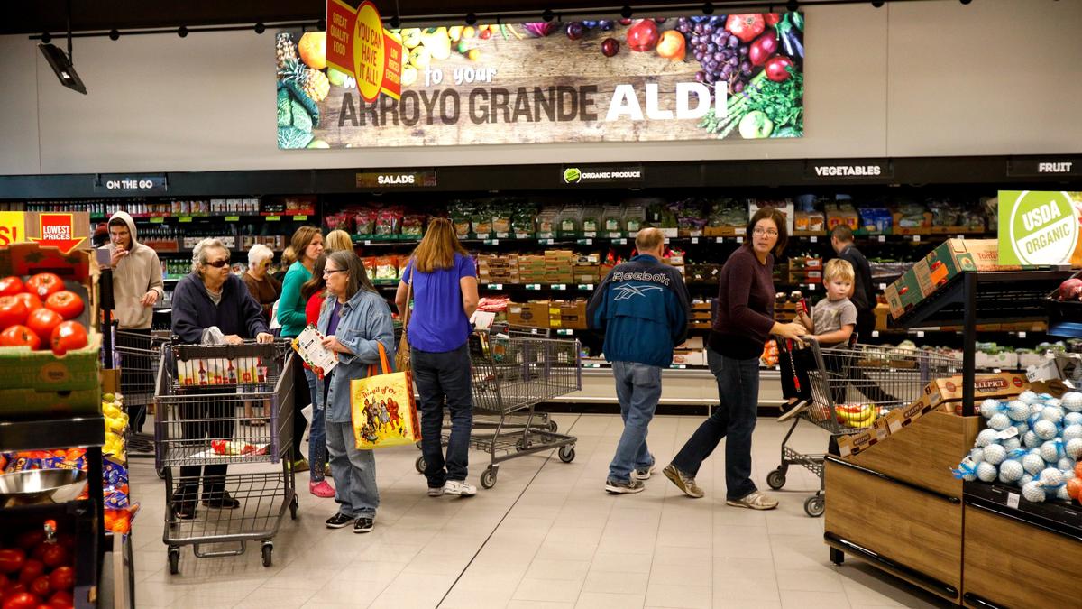 The new Aldi grocery store opened in Arroyo Grande on Nov. 8, 2018, with a ribbon-cutting event and giveaway for customers.