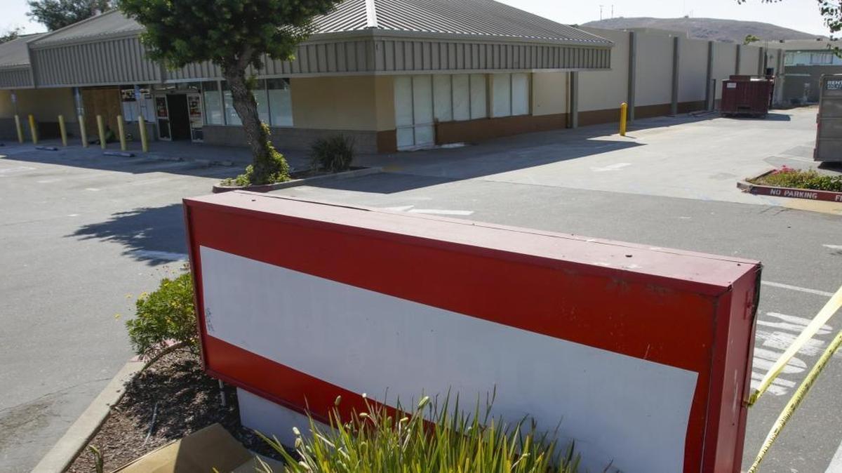 The former Smart & Final at South and Higuera streets will soon be a Harbor Freight Tools.