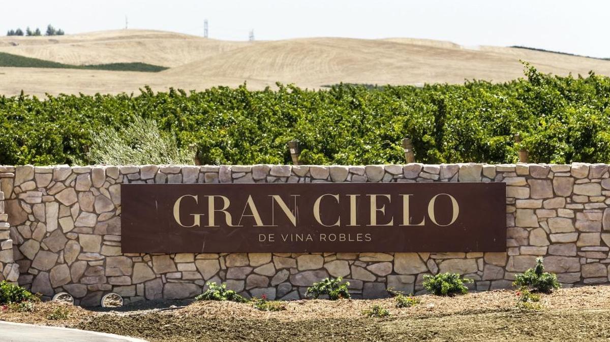 The entrance to the Gran Cielo housing community in Paso Robles.