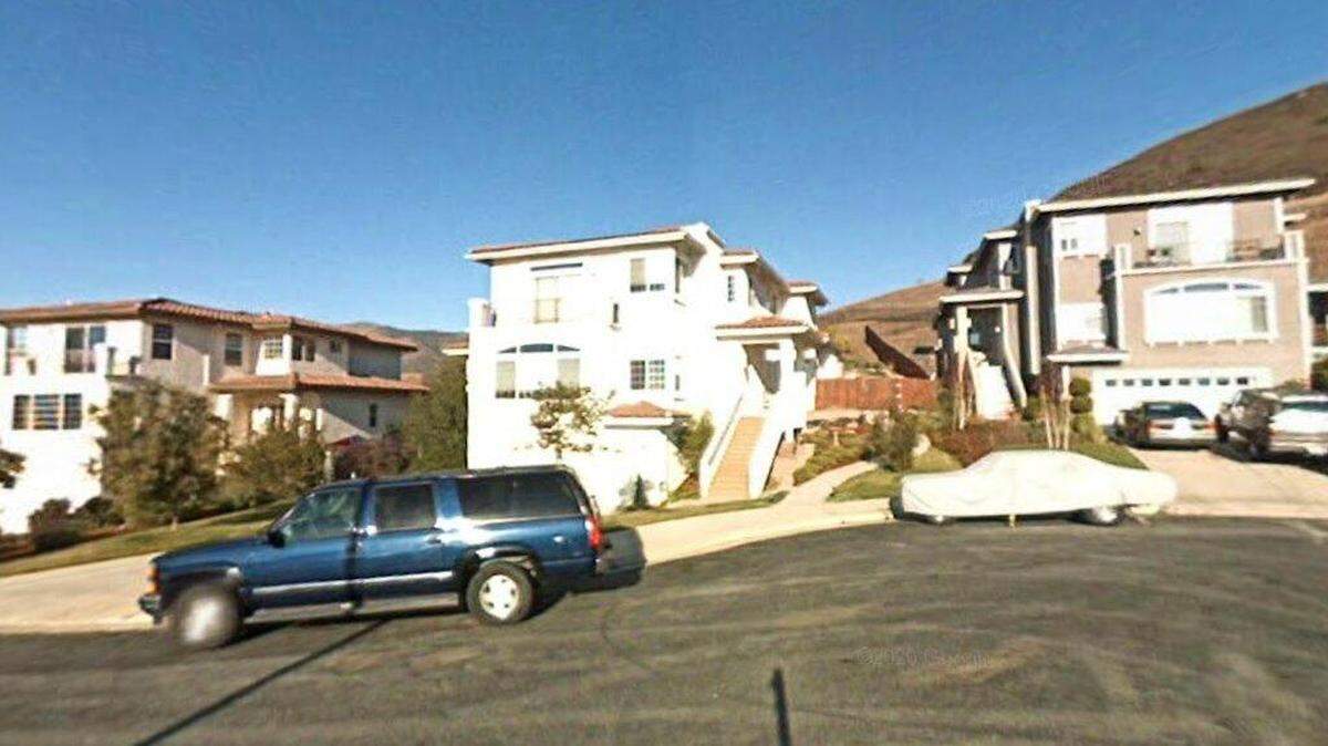 House on 5800 block of Tamarisk Way