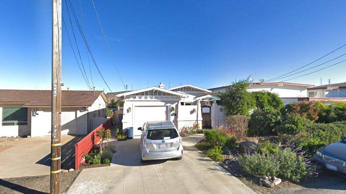 House on 300 block of Surf Street