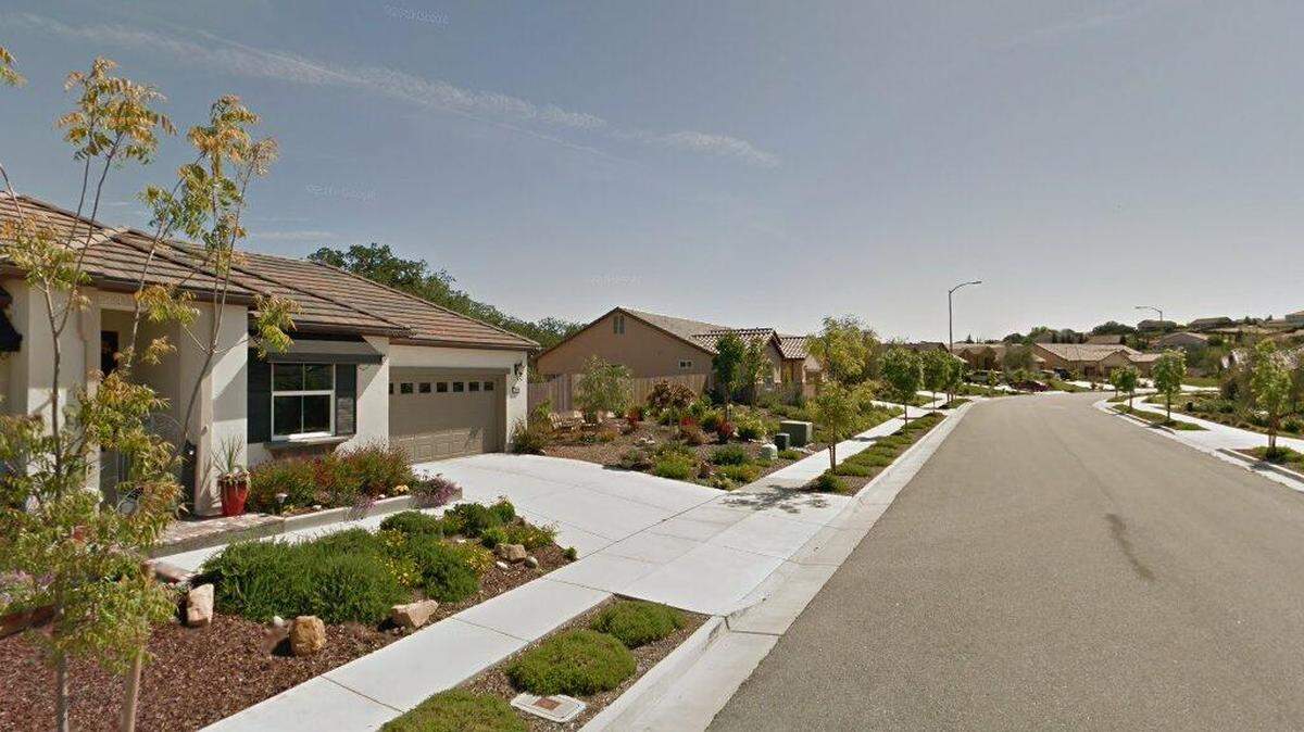 House on 2000 block of Vista Oaks Way