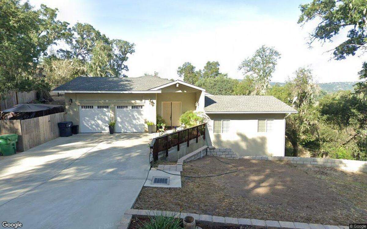 House on 3000 block of Fuente del Oro