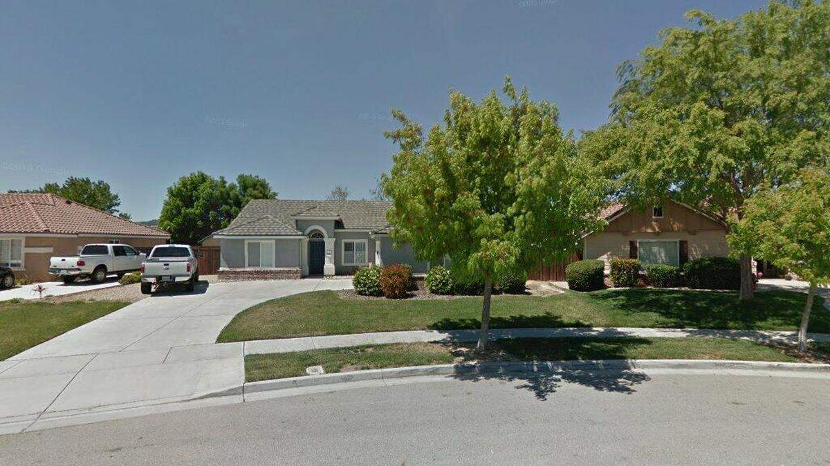 House on 2600 block of Vineyard Circle