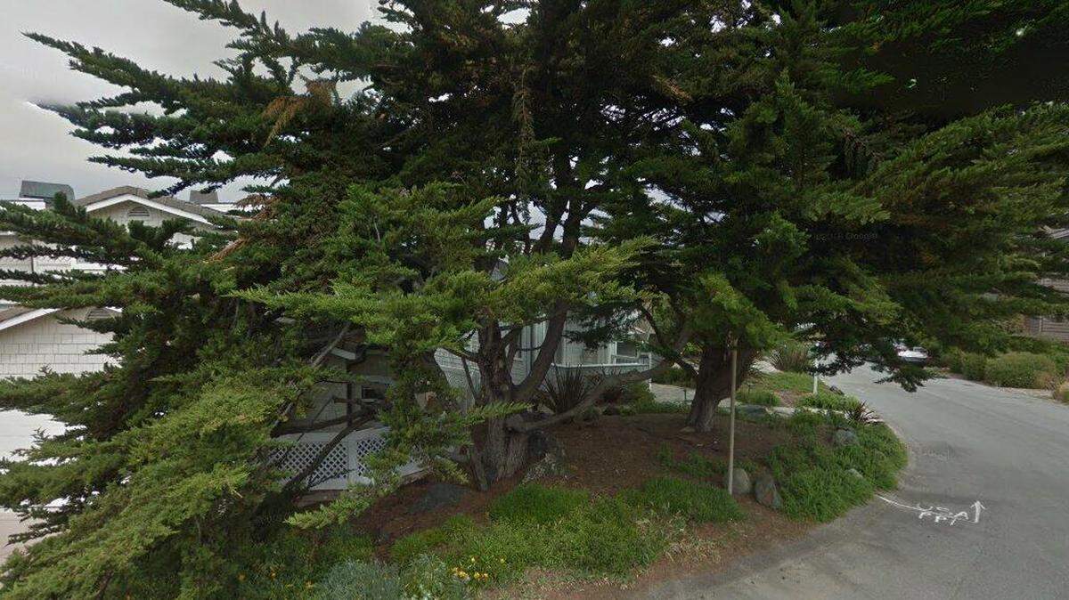 House on 5400 block of Nottingham Drive