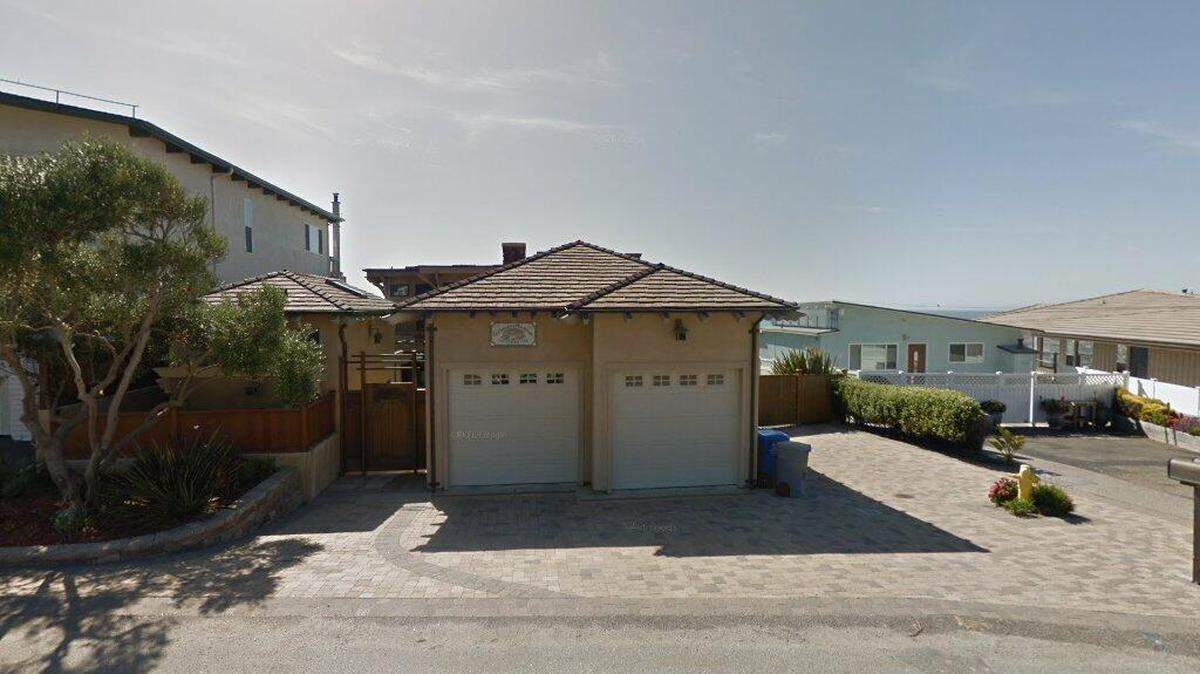 House on 2600 block of Studio Drive