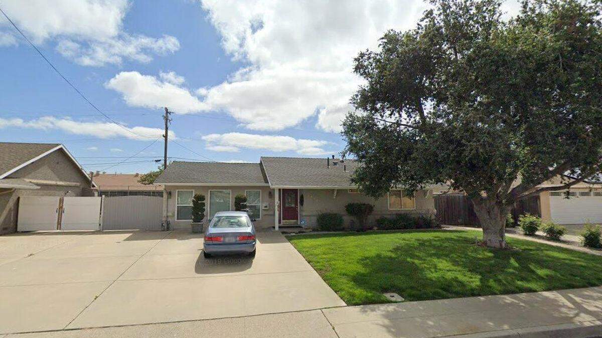 House on 1200 block of Kensington Avenue