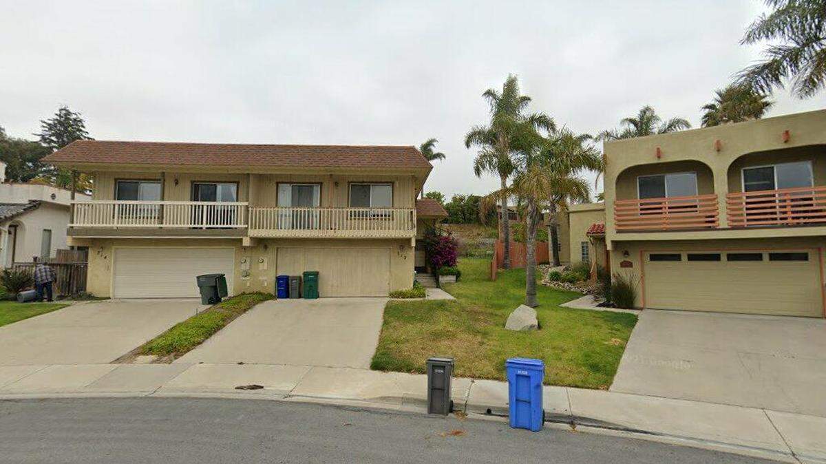 House on 700 block of Vista Pacifica Circle
