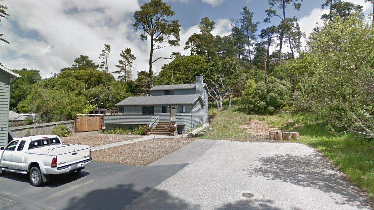 House on 2500 block of Ross Road