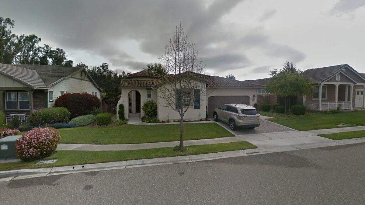 House on 900 block of Albert Way