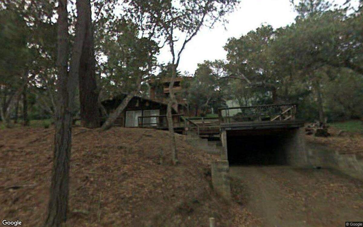 House on 5000 block of Oakhurst Drive