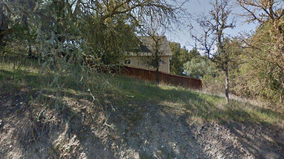 House on 5200 block of Mercedes Avenue