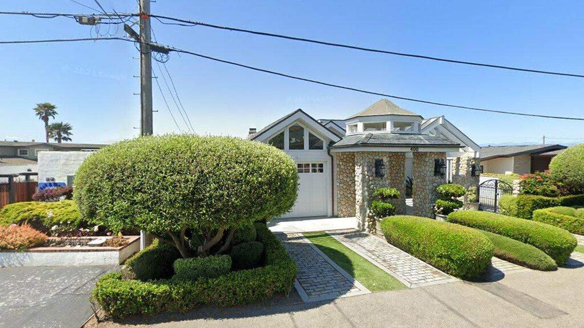 House on 400 block of Pacific Avenue