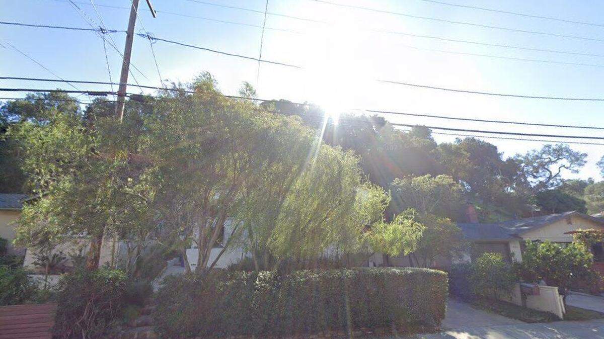 House on 1400 block of West Valerio Street