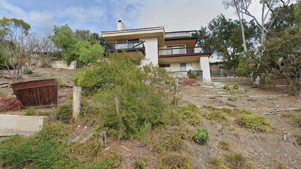House on 200 block of Las Alturas Road