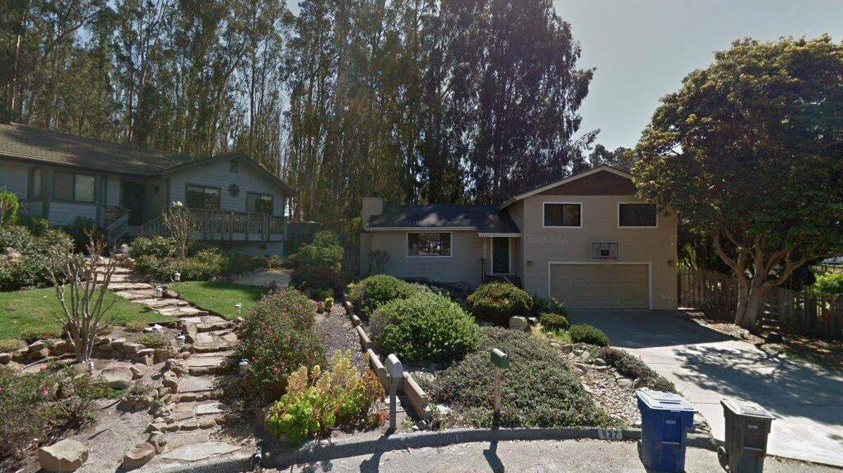 House on 900 block of Maywood Court