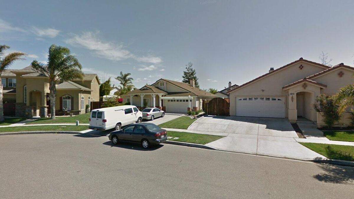House on 1900 block of Las Posas Avenue