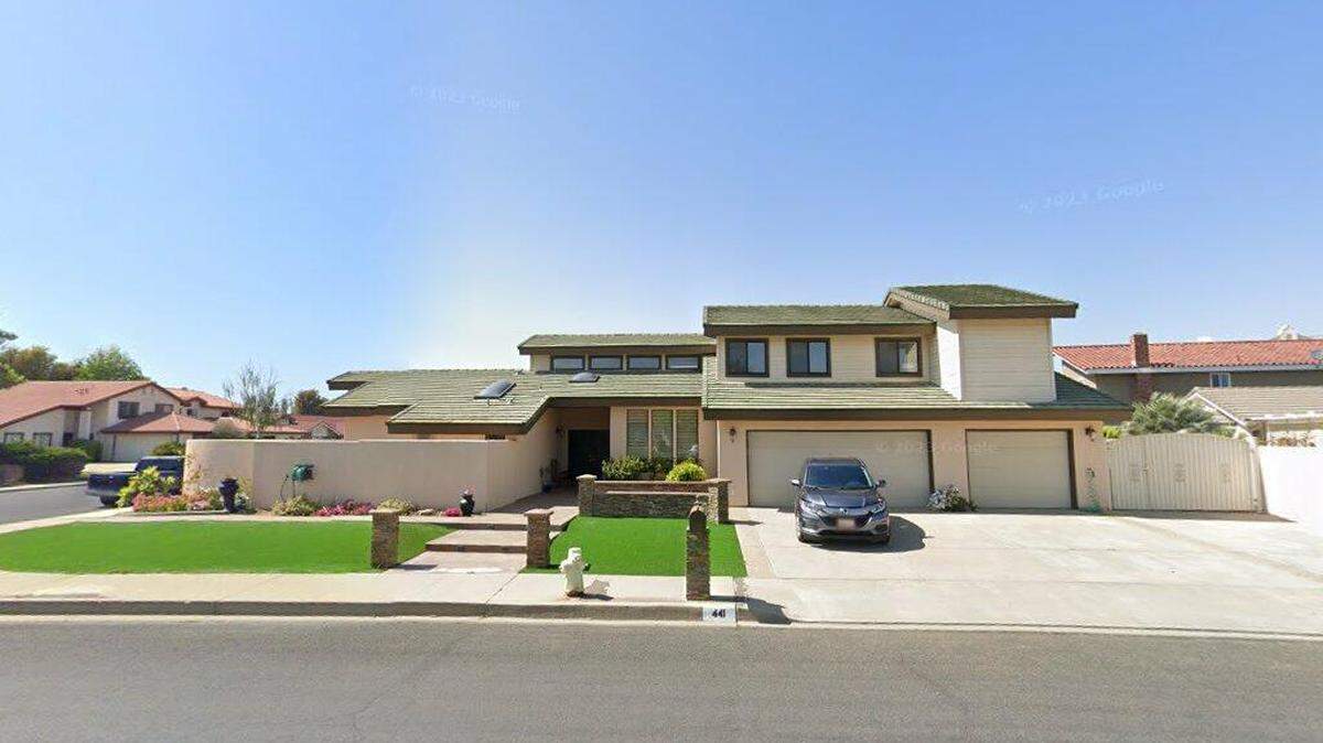 House on 400 block of South Palisade Drive
