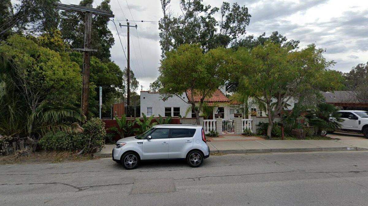 House on 1800 block of Loomis Street