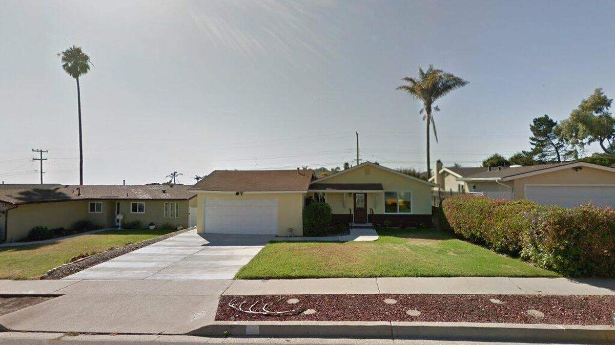 House on 100 block of Seacliff Drive
