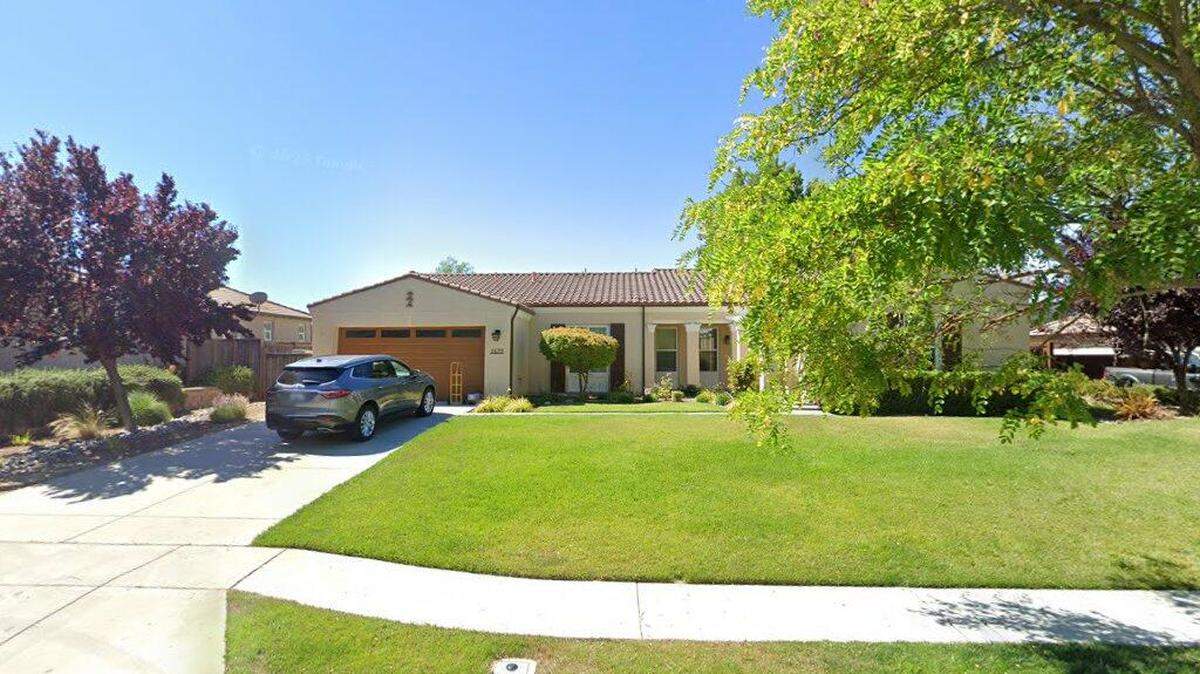 House on 1600 block of Via Rojas