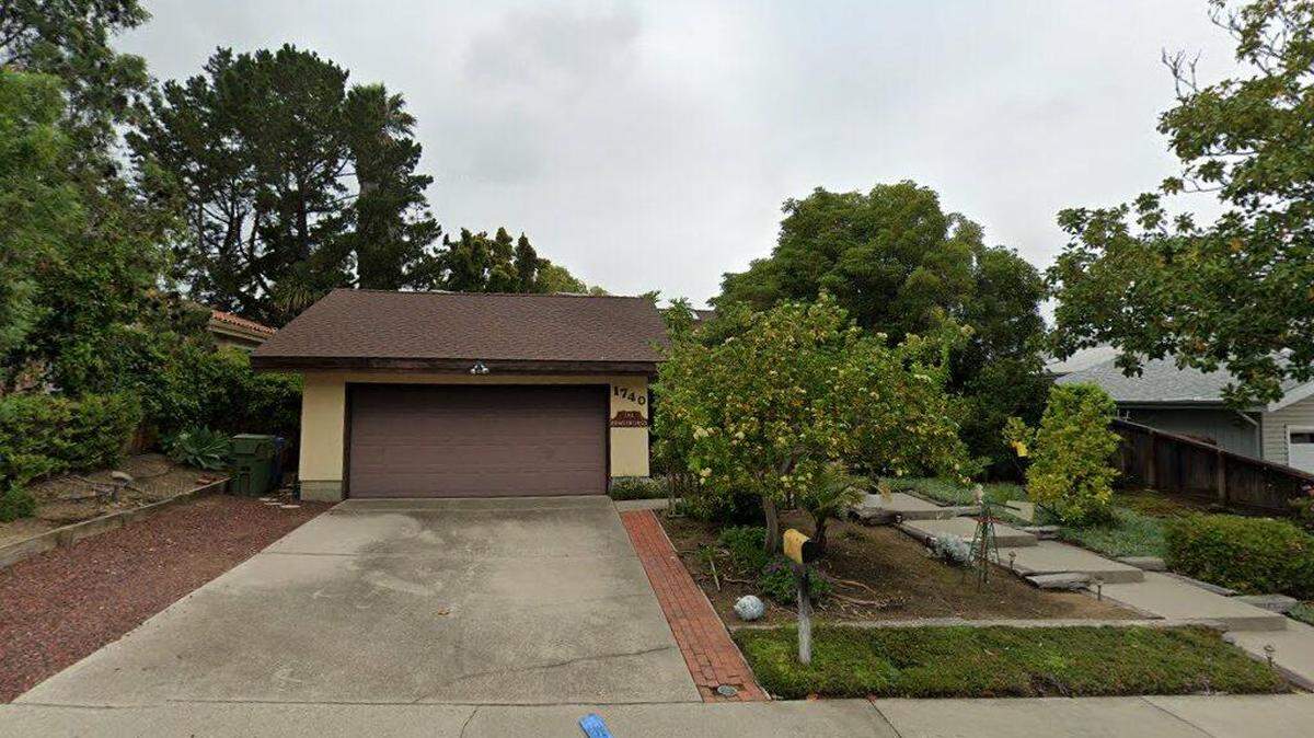 House on 1700 block of Portola Street