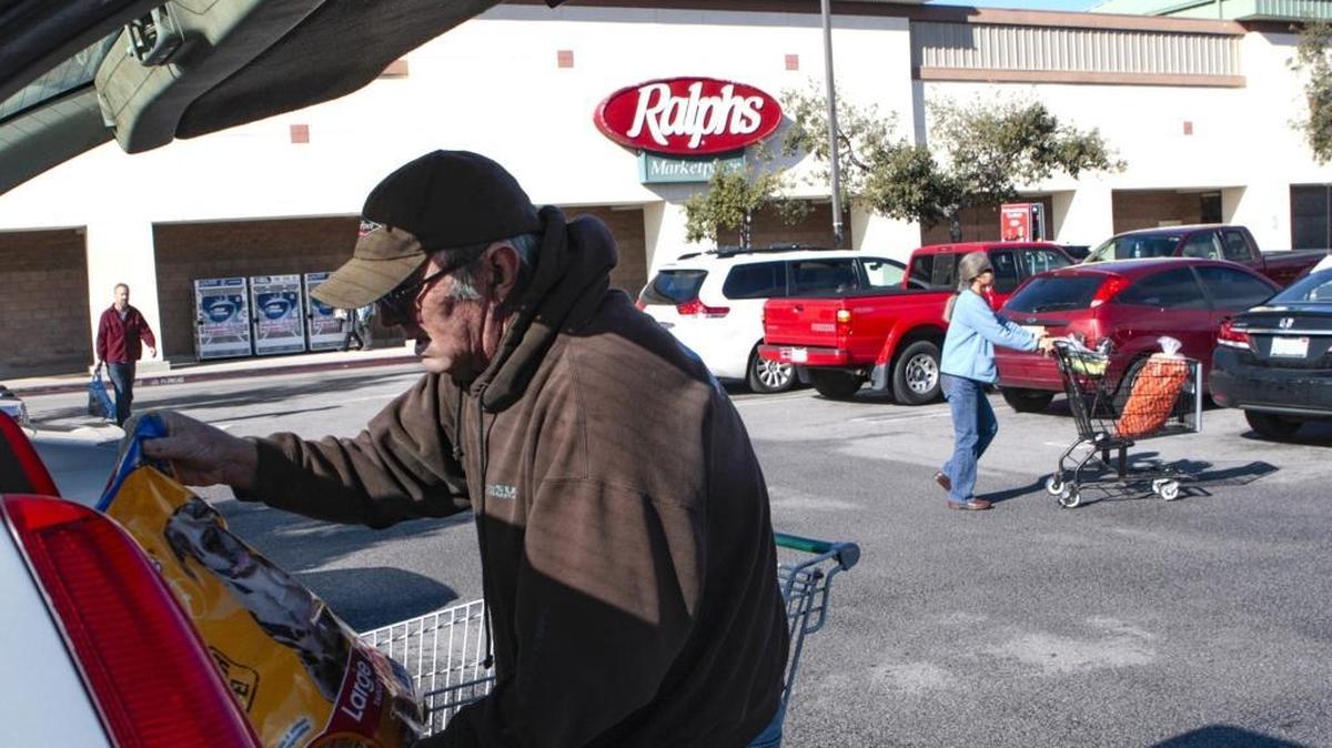 Ralphs in Los Osos is busy since it is the only grocery store in town.
