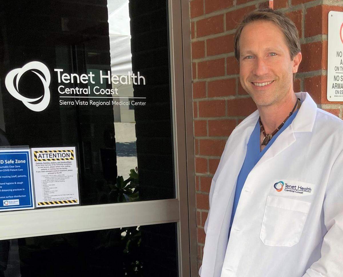 Dr. Brad Knox in front of Sierra Vista Regional Medical Center emergency room.