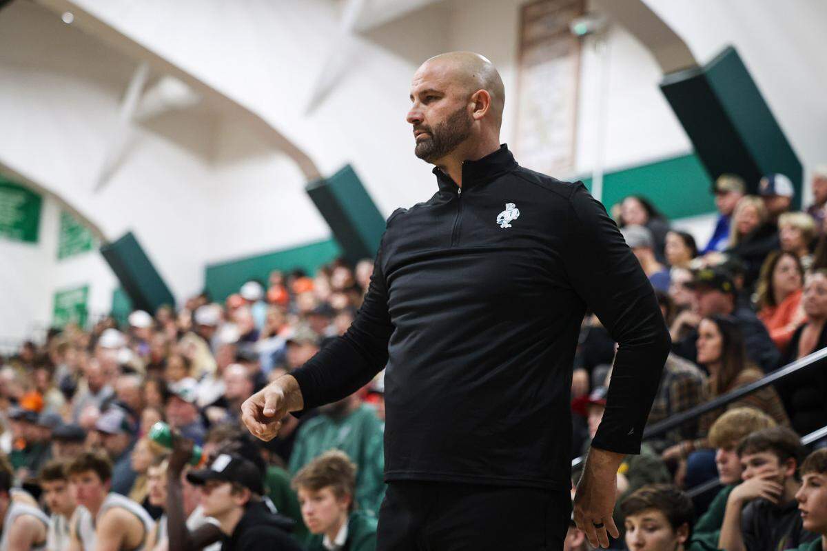 In a close game, Templeton High School pulled away in the final minutes winning 62-53 over the Atascadero boy’s basketball team Feb. 7, 2024.