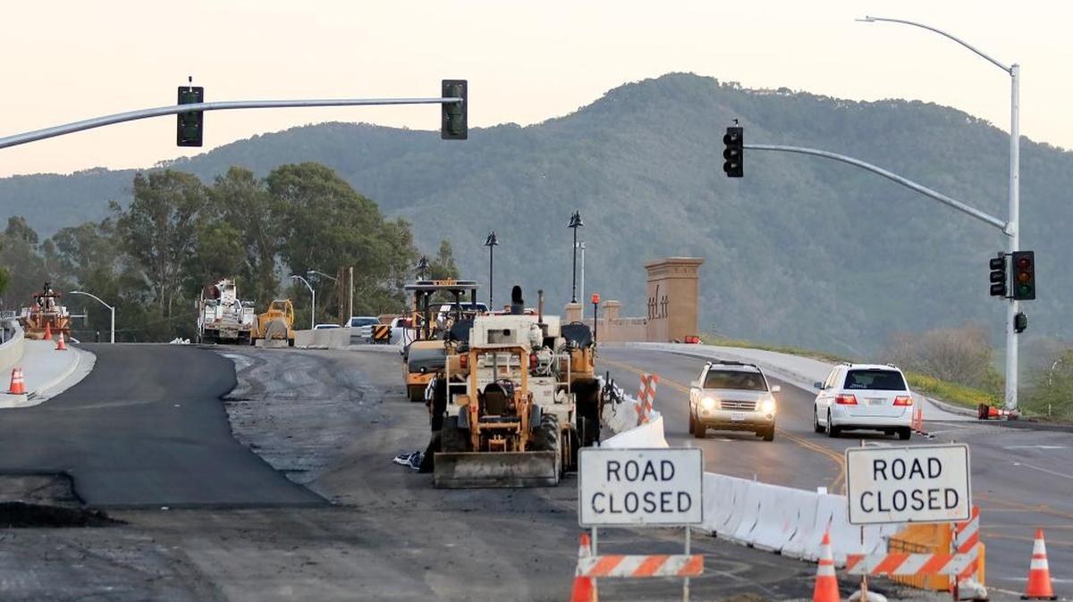 The Los Osos Valley Road overpass at Highway 101 on Saturday. Northbound on and off ramps will be temporarily closed while paving is done.