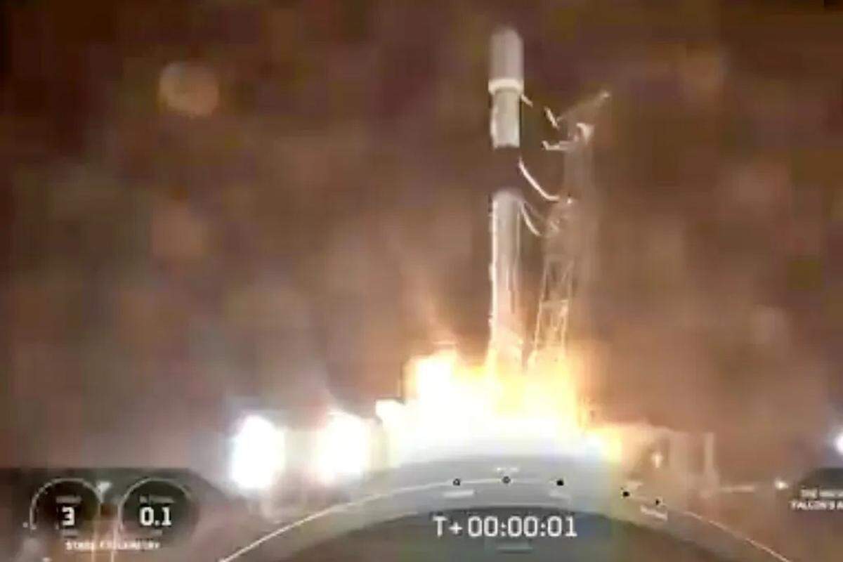 A Falcon 9 rocket begins its departure from Vandenberg Space Force Base on Sunday night on a mission to deliver 22 Starlink satellites into orbit.