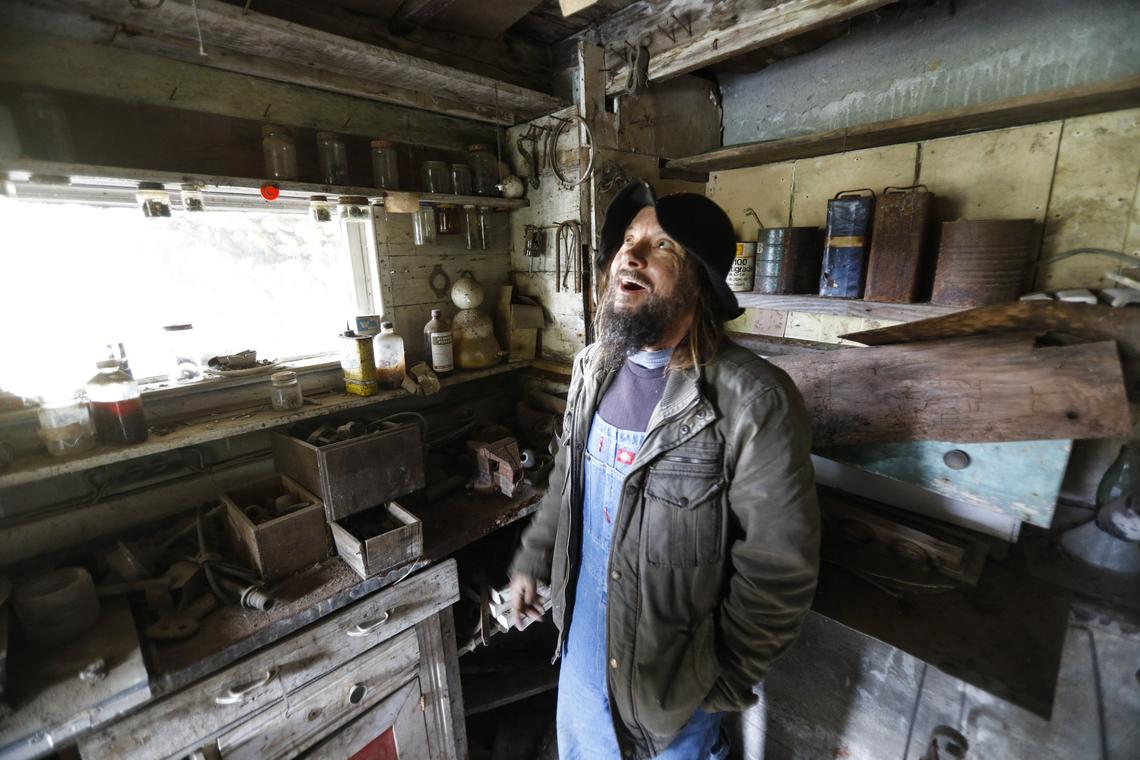 Michael O’Malley, owner of Nitwit Ridge offers the curious insights into Art Beal builder of Nitwit Ridge in Cambria, the eclectic found art home made by Beal who was also known as Der Tinkerpaw or Capt. Nitwit. David Middlecamp 6-22-2018