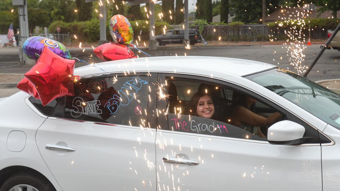 Paso Robles holds Class of 2020 drive-up celebration ahead of a ceremony this summer