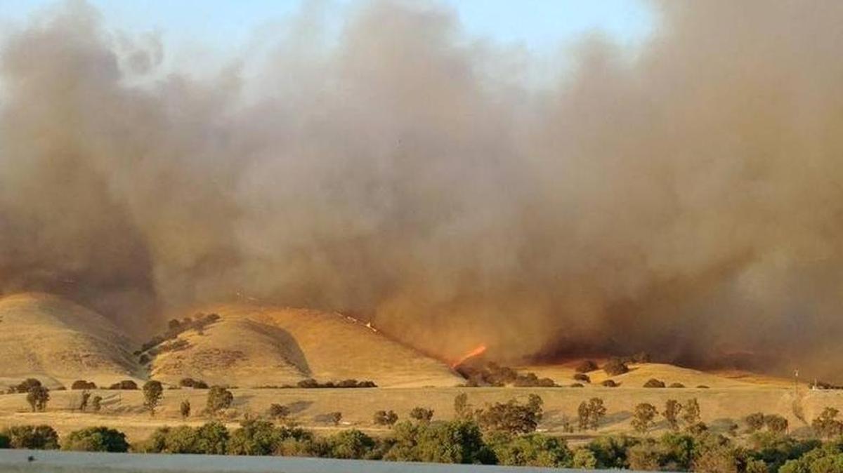 The Parkfield Fire near the San Luis Obispo County/Monterey County line, as seen from San Miguel.