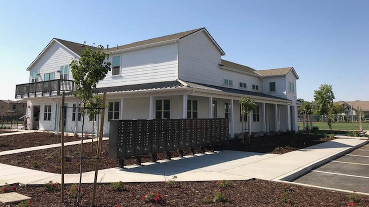 The new Blue Oak complex brings 142 luxury apartments and townhomes to the east side of Paso Robles.