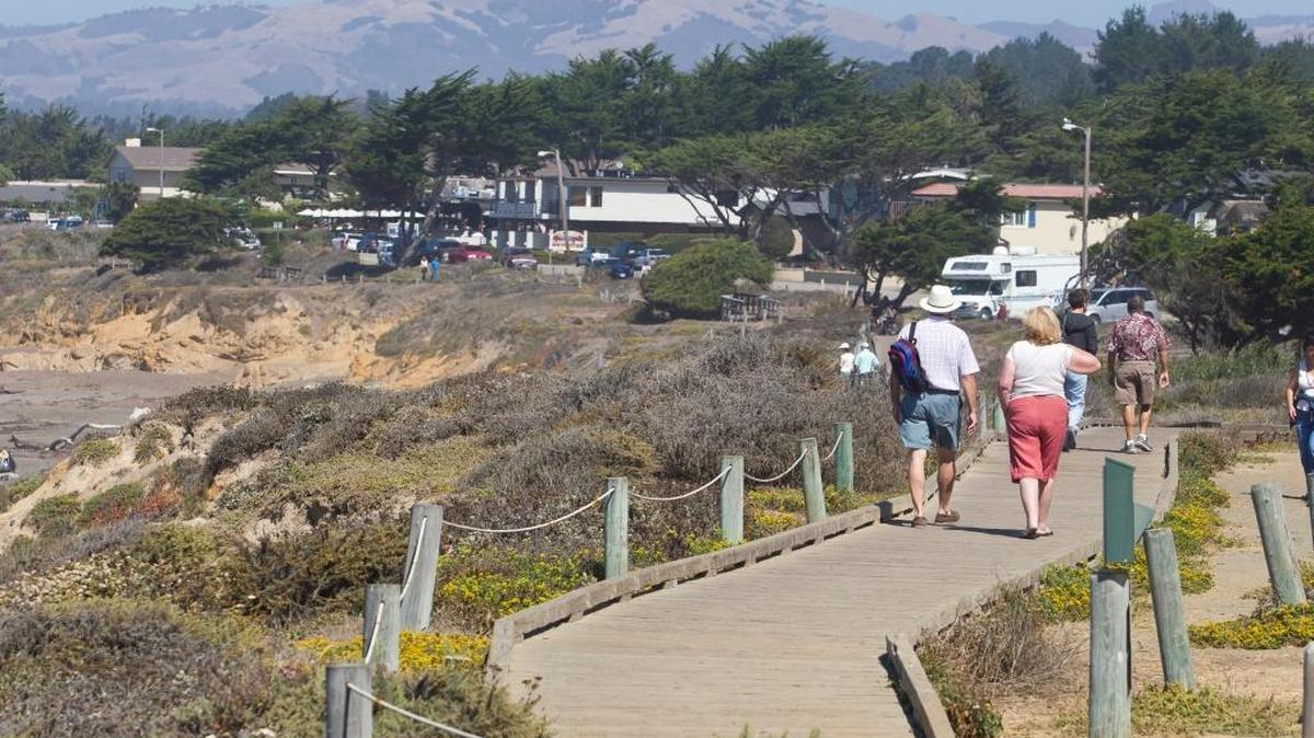 Expedia travelers appreciated the picturesque boardwalk along Moonstone Beach, among other Cambria highlights.