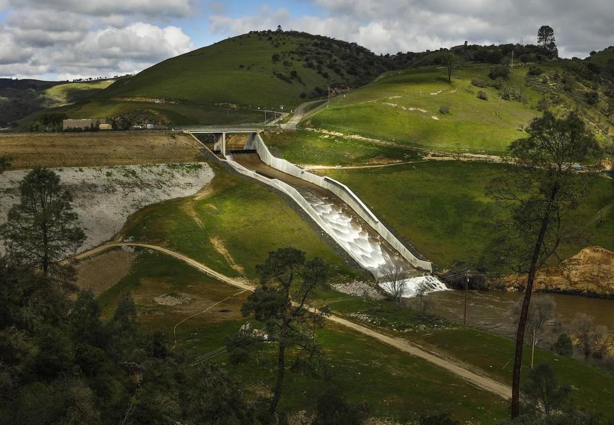 A wet winter brought years of drought to an end in 2017. In February, the Monterey County Water Resources Agency released water from Lake Nacimiento’s main spillway as part of its effort to maintain flood control for the reservoir.